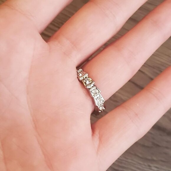 Ring - Picture 2 of 3